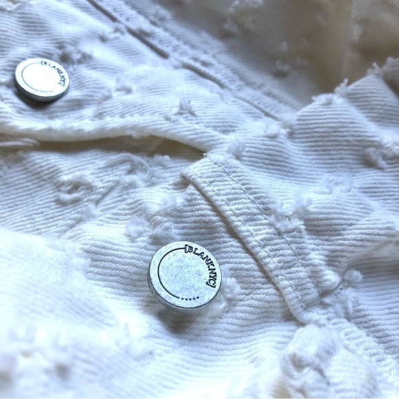Blank NYC Eyes On You white jean Jacket denim trucker style distressed - Picture 9 of 15